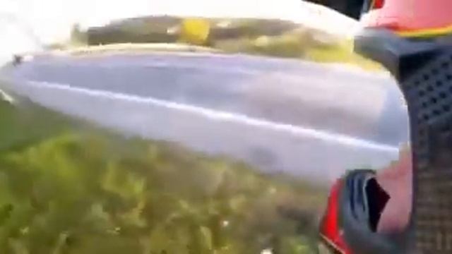 Трюк на мотоцикле через мост!!! смотреть онлайн