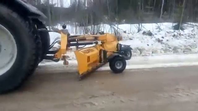 Трактор Valtra T 194 с задним прицепным грейдером #2 смотреть онлайн