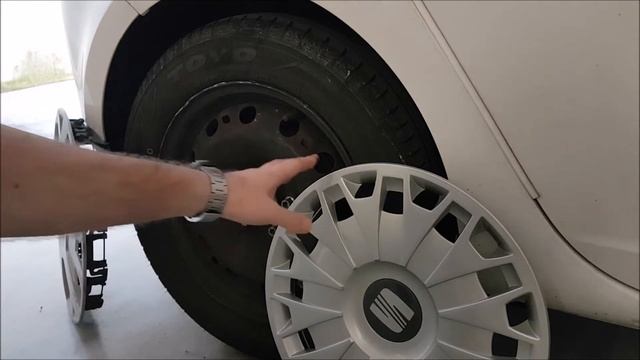 Installazione borchia/Copricerchio compatibile Seat - Wheel cover installation. смотреть онлайн