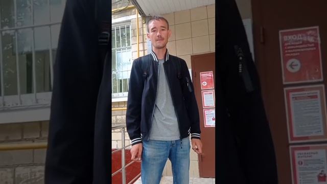 Полиция забрала из дома в Казани, доставила в Москву, дальше без документов, денег, телефона как? смотреть онлайн