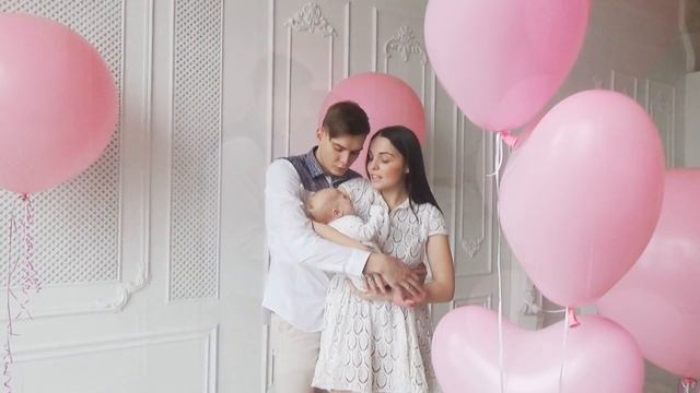 Видеобэкстейдж семейной фотосессии к 14 февраля! смотреть онлайн