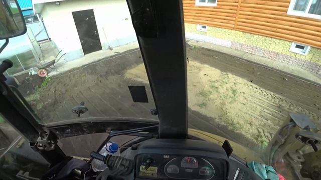 Подготовка основания под детскую площадку Cat 428 ep11 смотреть онлайн