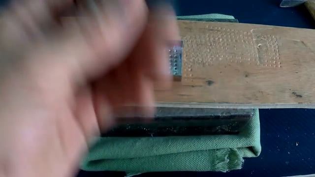 Как почистить окуня от чешуи. Приспособление своими руками.Изготовление и тест. смотреть онлайн