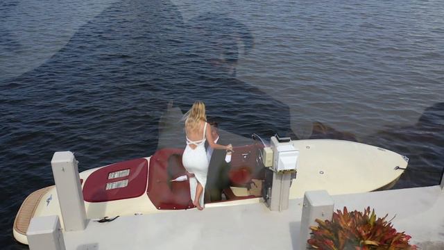"Sonnet 116: True Love Never Fails" смотреть онлайн