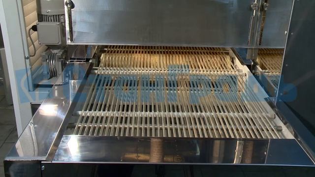 Линия глазирования тортов и куличей на жгутовом конвейере смотреть онлайн
