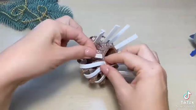 как сделать елочное украшение своими руками?? смотреть онлайн