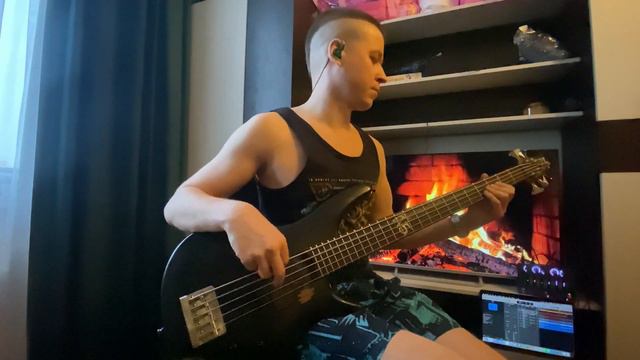 Metallica - Master Of Puppets(ShortsSlapBassCover)