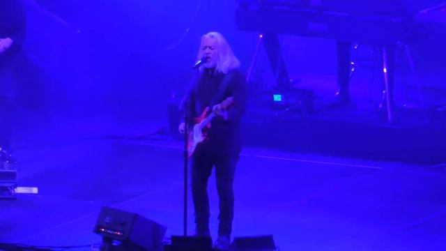 Tears For Fears - Woman In Chains (KIA Forum, Los Angeles CA 6/4/22) смотреть онлайн