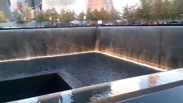 Memorial 9/11 New-York. Мемориал 9/11 Нью-Йорк. смотреть онлайн