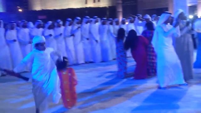 Traditional Emirati Dance at Qasr Al Hosn in Abu Dhabi смотреть онлайн