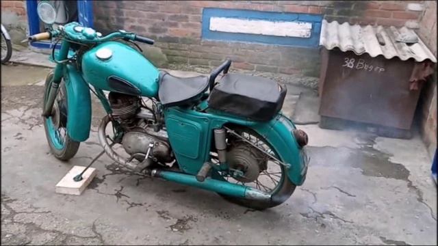 Осмотр и заводка мотоцикла ИЖ-49, перепутал ИЖ-56 и осмотр и заводка мопеда Рига. смотреть онлайн