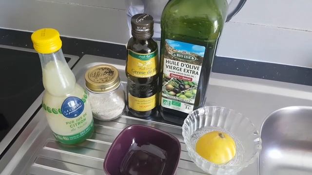 КАК ЗА 5 МИНУТ ОМОЛОДИТЬ ЛИЦО И РУКИ. ОМОЛАЖИВАЮЩИЙ СКРАБ (МАСКА) смотреть онлайн