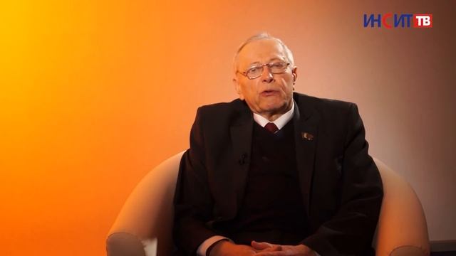 ТРОЦКИЙ: ИДЕИ СОЦИАЛИЗМА I УРОК ИСТОРИИ смотреть онлайн