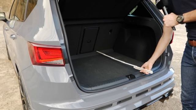 Cupra Ateca Limited Edition FULL REVIEW - how does it rate to VW T-Roc R and Porsche Macan 4-cyl? смотреть онлайн