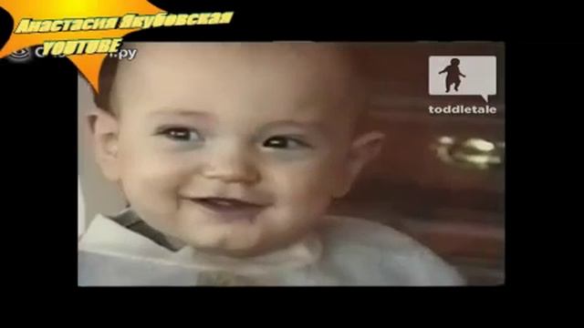 СМОТРИТЕ ВСЕ! Малыш смеется как дельфин! смотреть онлайн