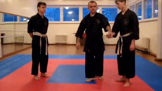 Освобождение от захвата руки.wmv смотреть онлайн