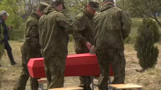захоронение останков погибших провели на территории одной из феодосийских воинских частей смотреть онлайн