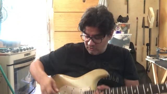 Arquivo do luthier: Guitarra Fender Stratocaster Highway One Mary Kay смотреть онлайн