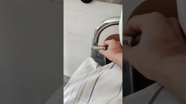 Вот заехал один в таких апартаментах скорее всего как выйду уже смотреть онлайн