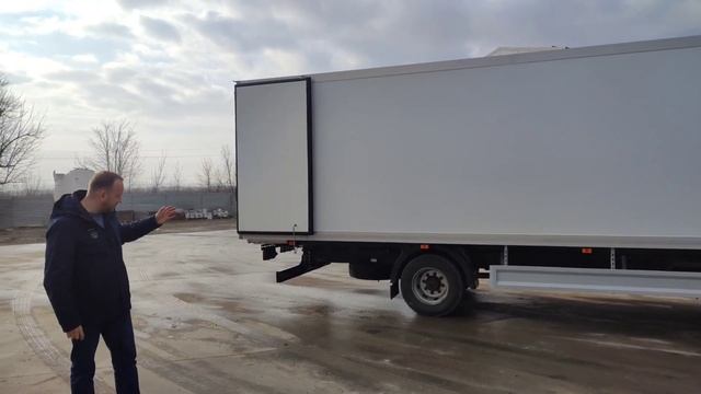 Изотермический фургон с отопителем на шасси HINO 500 12 тн смотреть онлайн