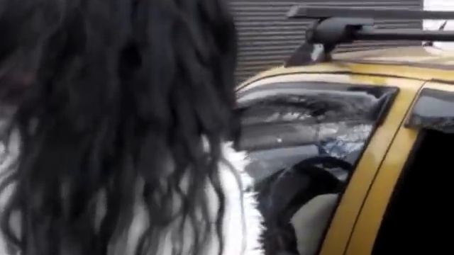 Внучка подарила дедушке автомобиль. смотреть онлайн