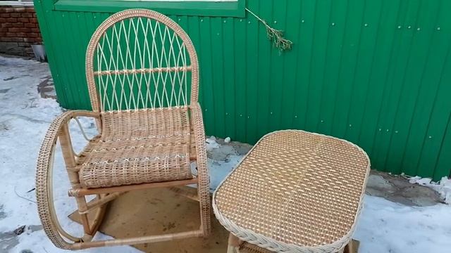 Кресло качалка и столик смотреть онлайн