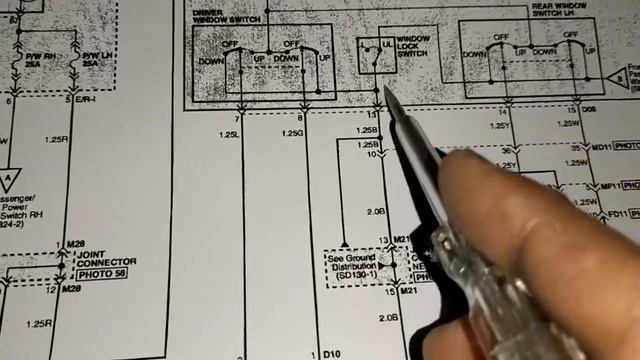 كيا سورينتو حل مشكلة في مفتاح الزجاج الرئيسي Kia Sorento 2007 power windows main switch issue смотреть онлайн