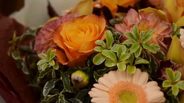 Букет "Осенний бал" | Простоцветы Москва смотреть онлайн