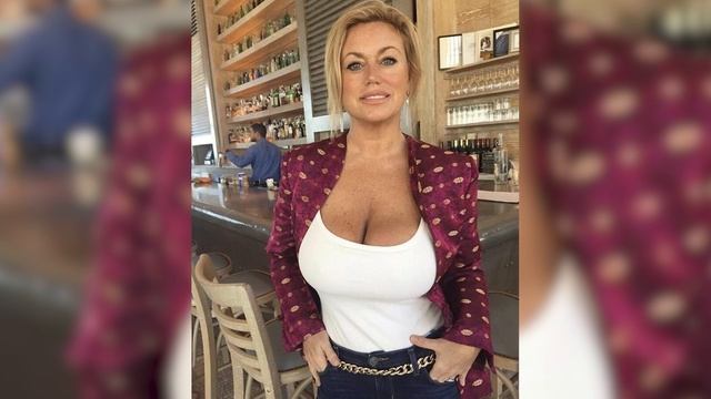 Natural Beautiful Older Women Over 50 / Top 10 Mature Beauty смотреть онлайн