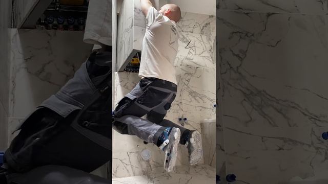 Не провисающий скрытый люк Шагма #shortvideo #плиточник #short смотреть онлайн