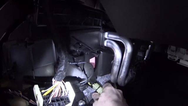 ЧИСТКА ИСПАРИТЕЛЯ КОНДИЦИОНЕРА ФОРД ФОКУС 3 смотреть онлайн