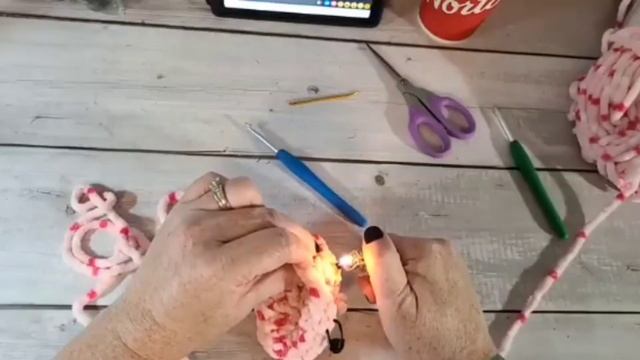 Facebook Live Replay/Coffee chat and crochet/Amigurumi/Crocheted Octopus смотреть онлайн