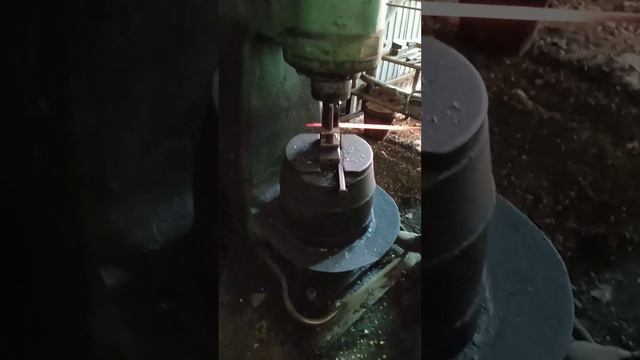 Испытание нового кузнечного горна. Газовый горн от мануфактуры Тарасова. смотреть онлайн