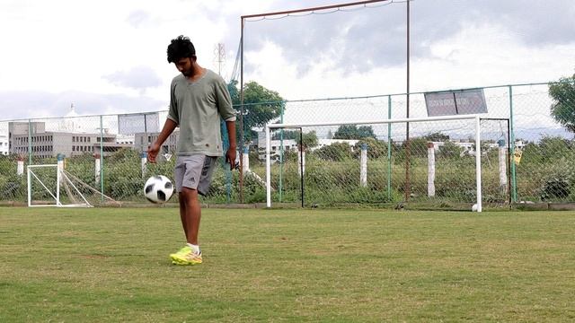 How To Juggle Football or Soccer ball 2018 தமிழ்-Learn juggling basic beginners and Kids Tutorial # смотреть онлайн