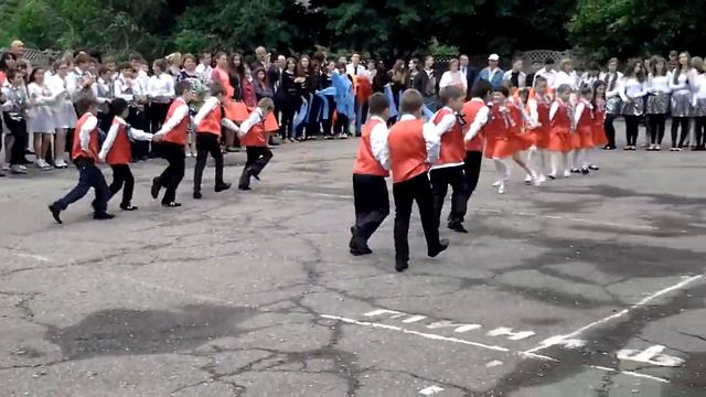 Последний звонок г. Донецк ДОШ I-II ст. N7 1-б к смотреть онлайн