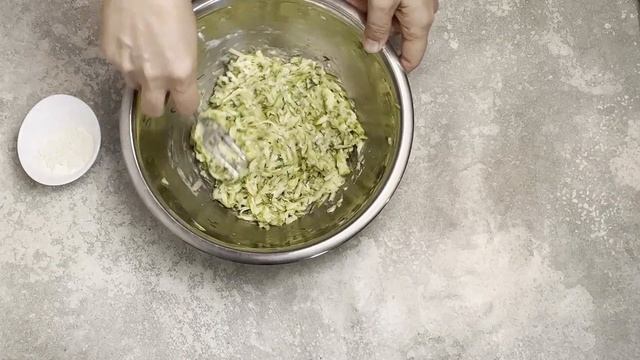 КАК ПРИГОТОВИТЬ ОЛАДЬИ ИЗ КАБАЧКОВ НА СКОВОРОДЕ С ЯЙЦОМ? Вкусный завтрак или ужин смотреть онлайн
