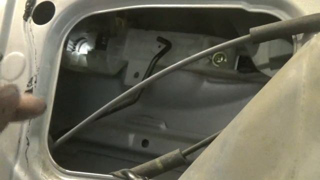 Как снять наружные ручки, передней и задней двери. Kia Rio III. смотреть онлайн