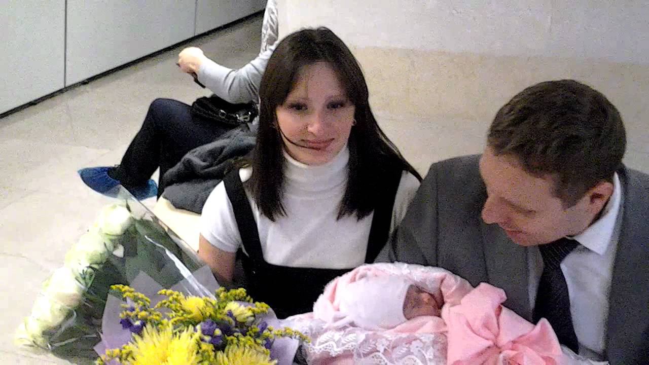 Роддом Алиса смотреть онлайн