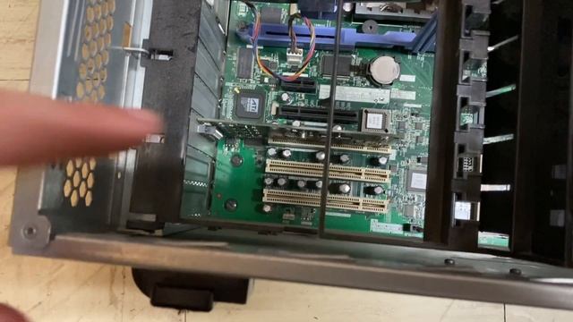 IBM System x3200 Type-4363 Overview смотреть онлайн