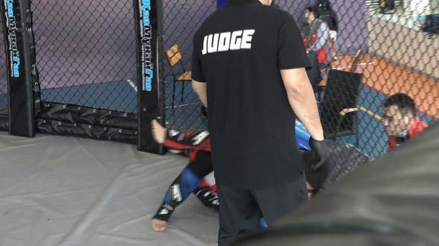 70,3 кг Тлепбергенов Айдын (Атырауская обл.) - Абишов Досбол (Кызылординская обл.), 1/16