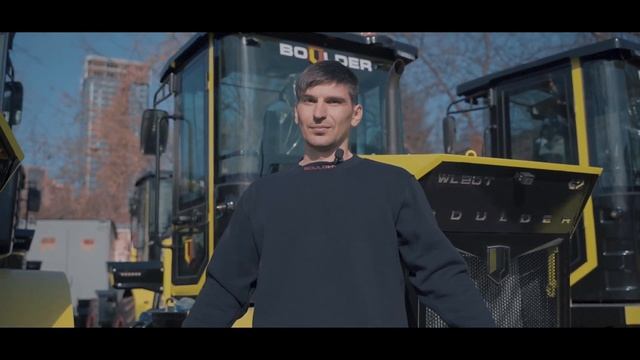 Фронтальный погрузчик. Техническое обслуживание: масла в двигателе и гидравлической системе смотреть онлайн