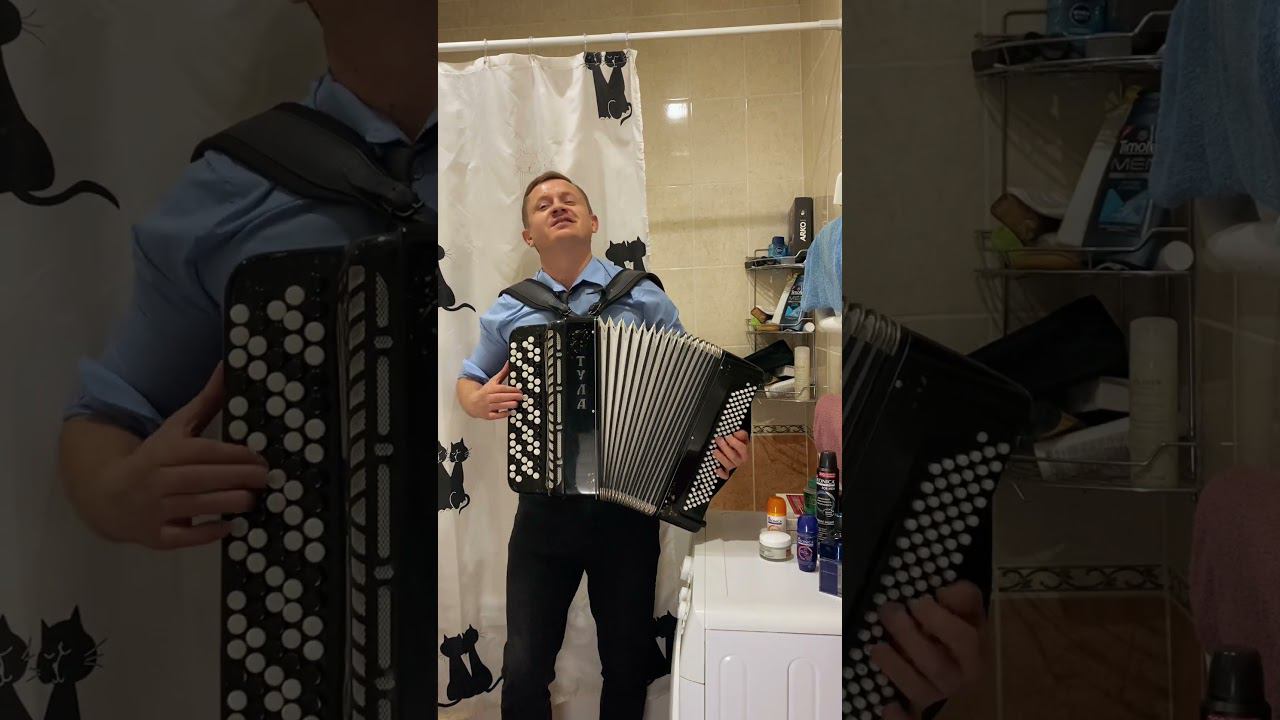 Немного похулиганить в ванной)) смотреть онлайн