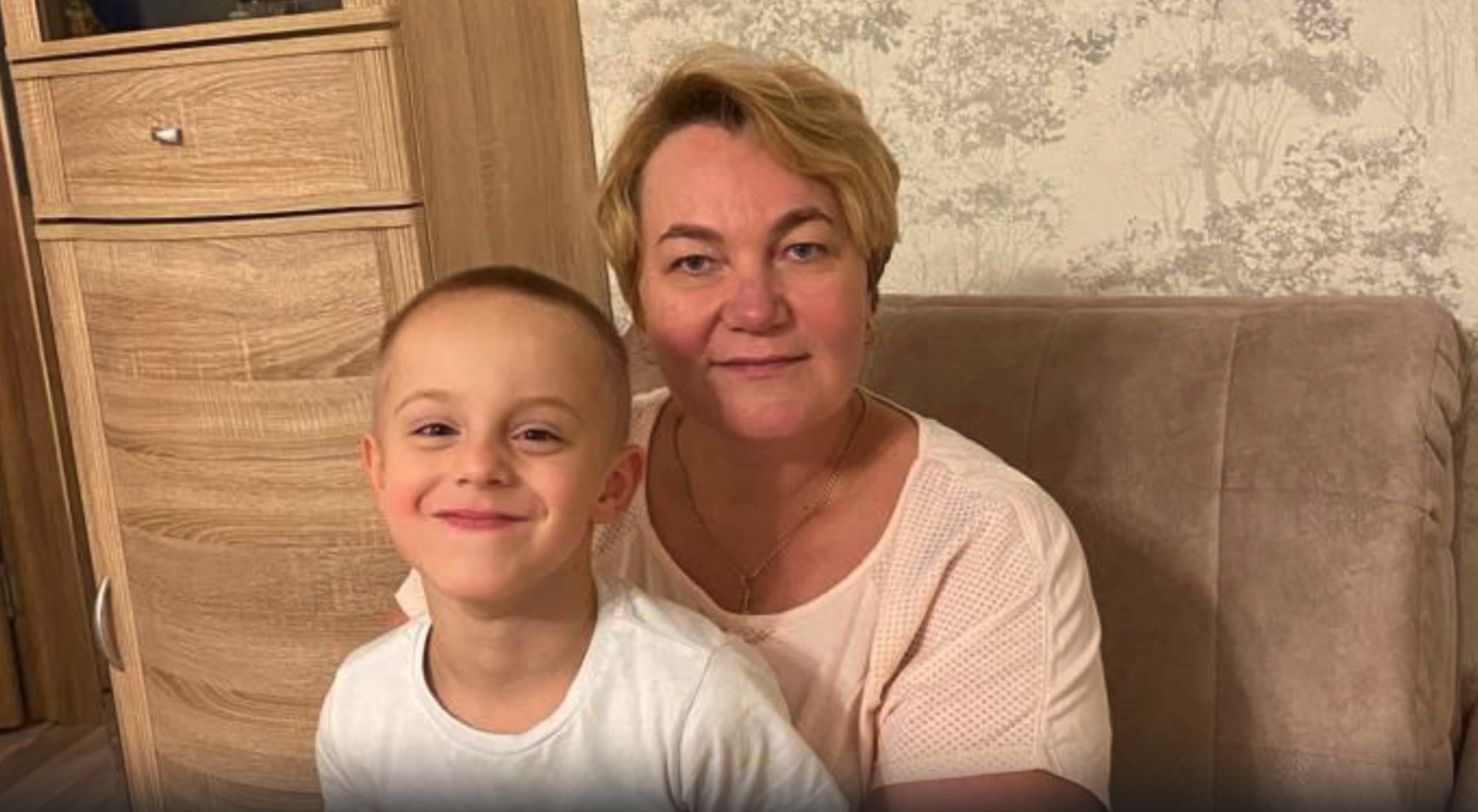 СВОИ СРЕДИ ЧУЖИХ смотреть онлайн