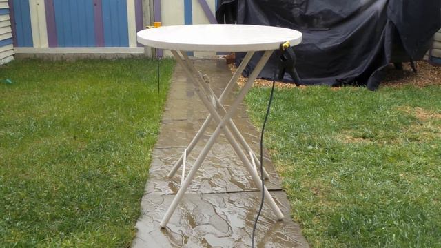 Metal Garden Table in The Rain | Contact Microphone Experiment смотреть онлайн