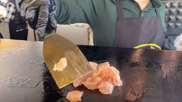 DOKUZUNCUYU İSTEDİ VERMEDİM | BEĞENMEYEN PARA VERMESİN | İSTANBUL’UN SOKAK LEZZETİ ISLAK BURGER смотреть онлайн