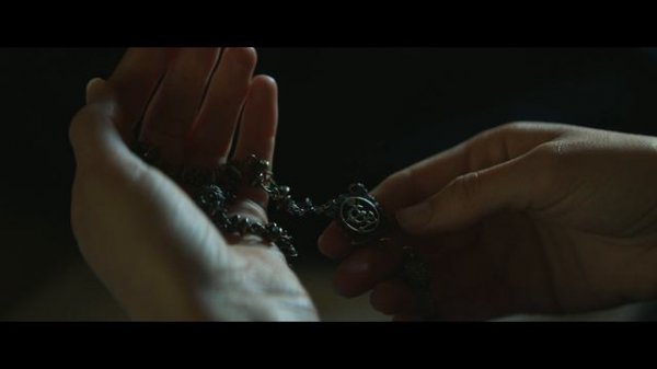 Main-de-Gloire-Killer's Face (Film Cut)