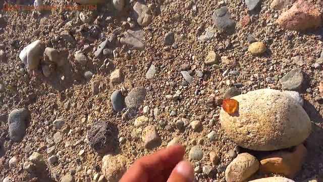 Камень кунцит добывают на карьере