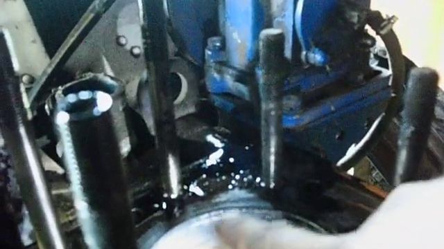 Почему идут газы в радиатор. смотреть онлайн