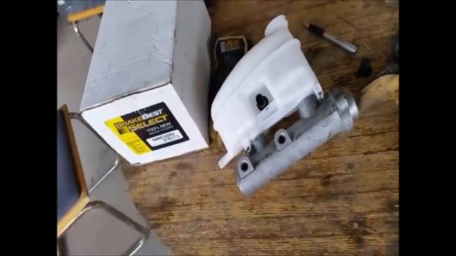 REPLACING 2003 GMC YUKON MASTER BRAKE CYLINDER AND MASTER BRAKE VACUUM BOOSTER смотреть онлайн