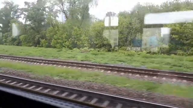 ВЛОГ СЕЛА НЕ НА ТУ ЭЛЕКТРИЧКУ! Первый раз пошла на электичку. Киевские пейзажи смотреть онлайн